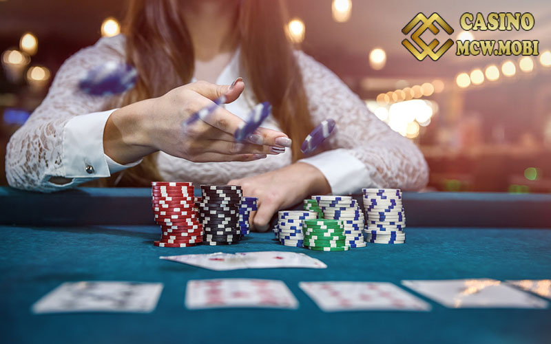 Số lượng chip cược trong 1 ván Poker